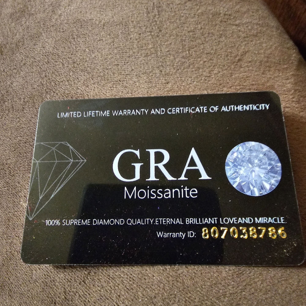 GRA Certified 2 Carat Moissanite Ring 18k/925 Ring Size 7. Watch Video! - Picture 9 of 16